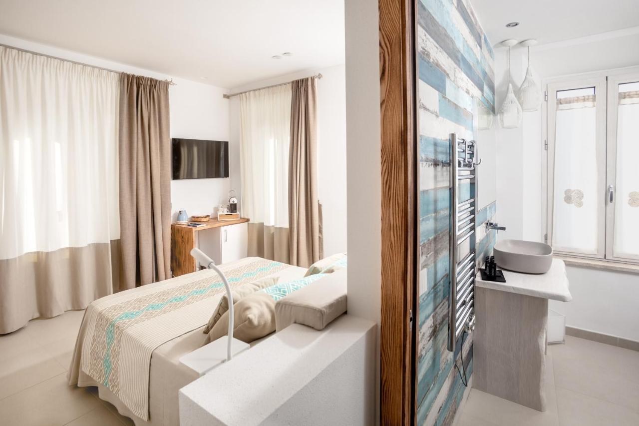 Assaje' Luxury Rooms Santa Teresa Gallura Exteriör bild