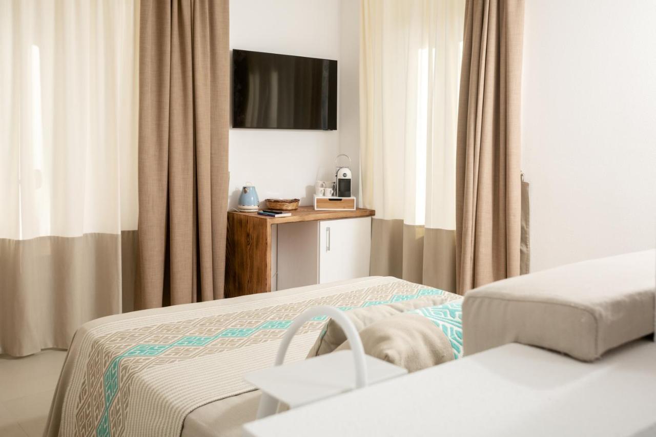Assaje' Luxury Rooms Santa Teresa Gallura Exteriör bild